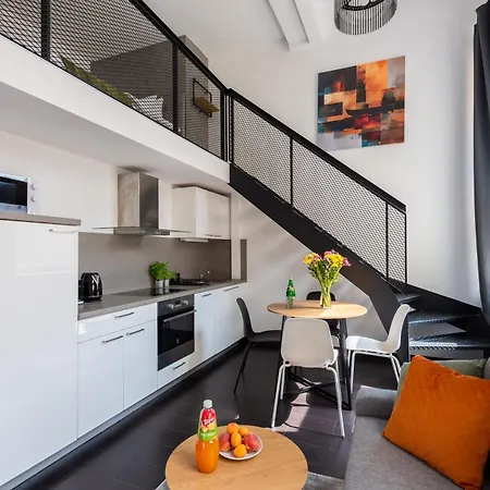 Cozy Near Krizikova Metro Prag