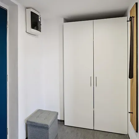 2-room I 2-level I Krizikova Metro I Karlin *