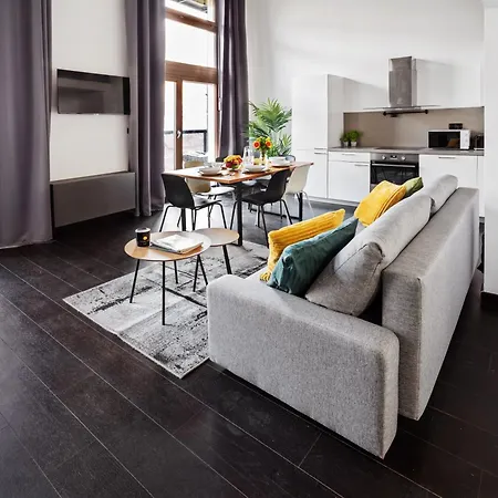 2-room I 2-level I Krizikova Metro I Karlin * Prag