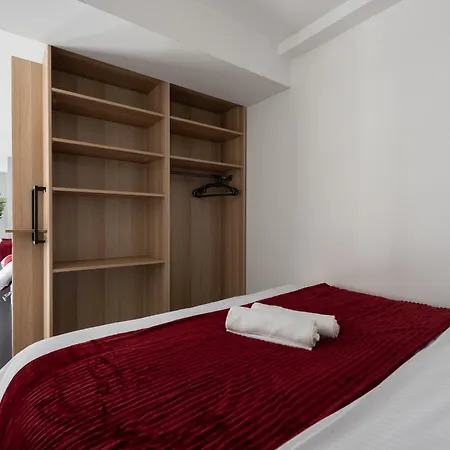 2-room I 2-level I Krizikova Metro I Karlin