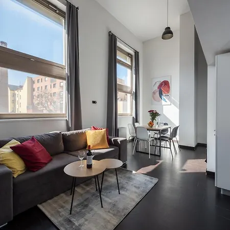 Cozy Near Krizikova Metro