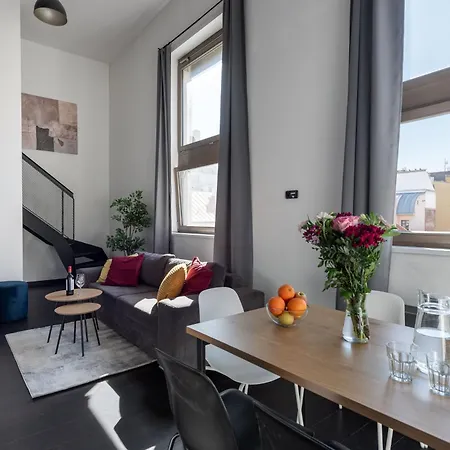 Cozy Near Krizikova Metro