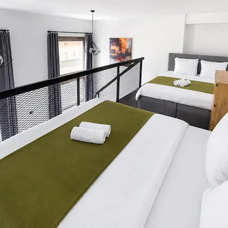 2-room I 2-level I Krizikova Metro I Karlin Apartment