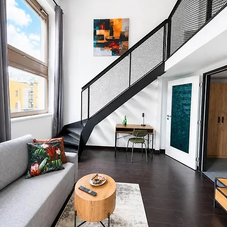2-room I 2-level I Krizikova Metro I Karlin * Prag